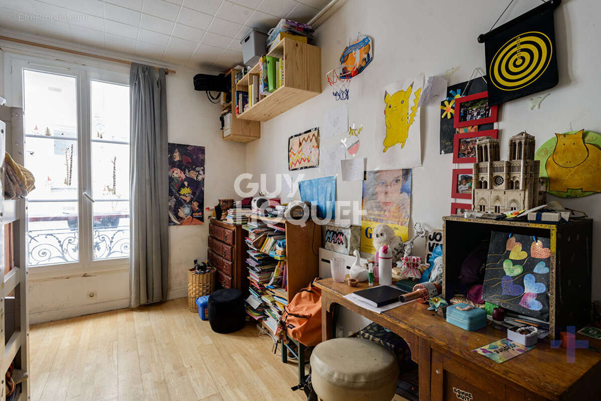 Appartement à PARIS-18E