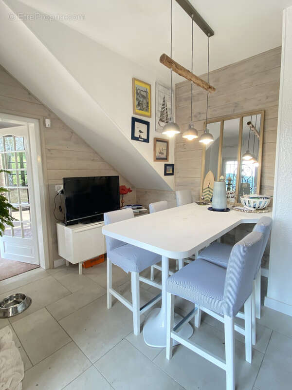 Maison à ARS-SUR-MOSELLE