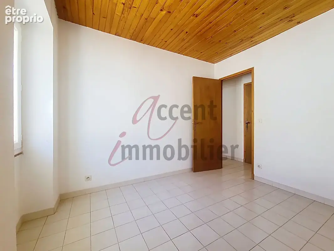 Cabannes : Maison de village avec garage - photo 12