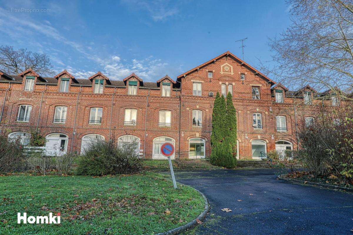 Appartement à TRIE-CHATEAU