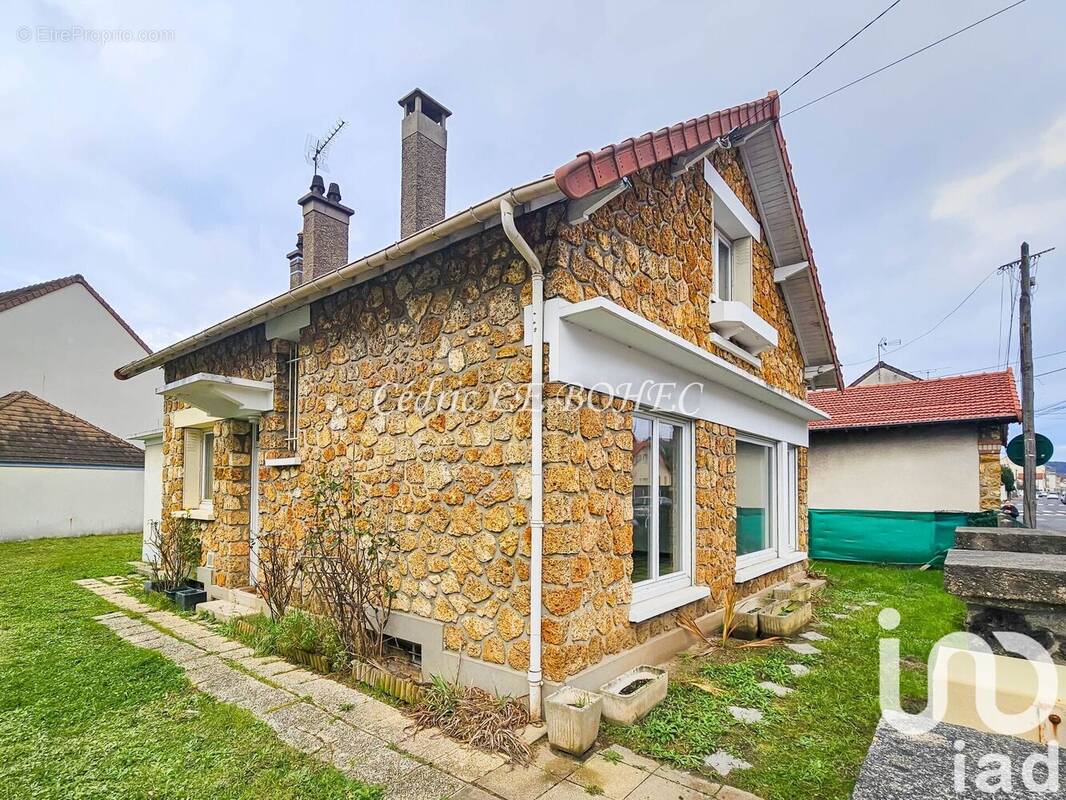 Photo 1 - Maison à BEAUCHAMP