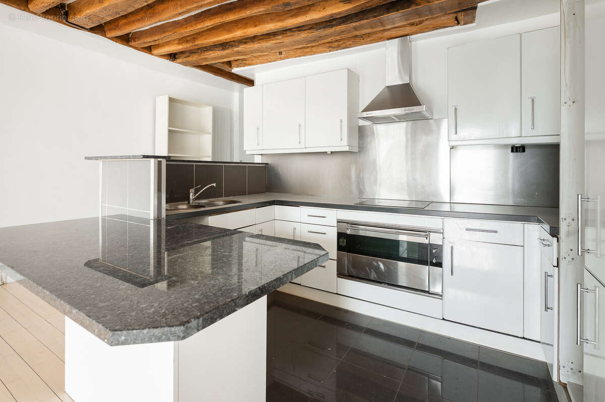 Appartement à PARIS-2E