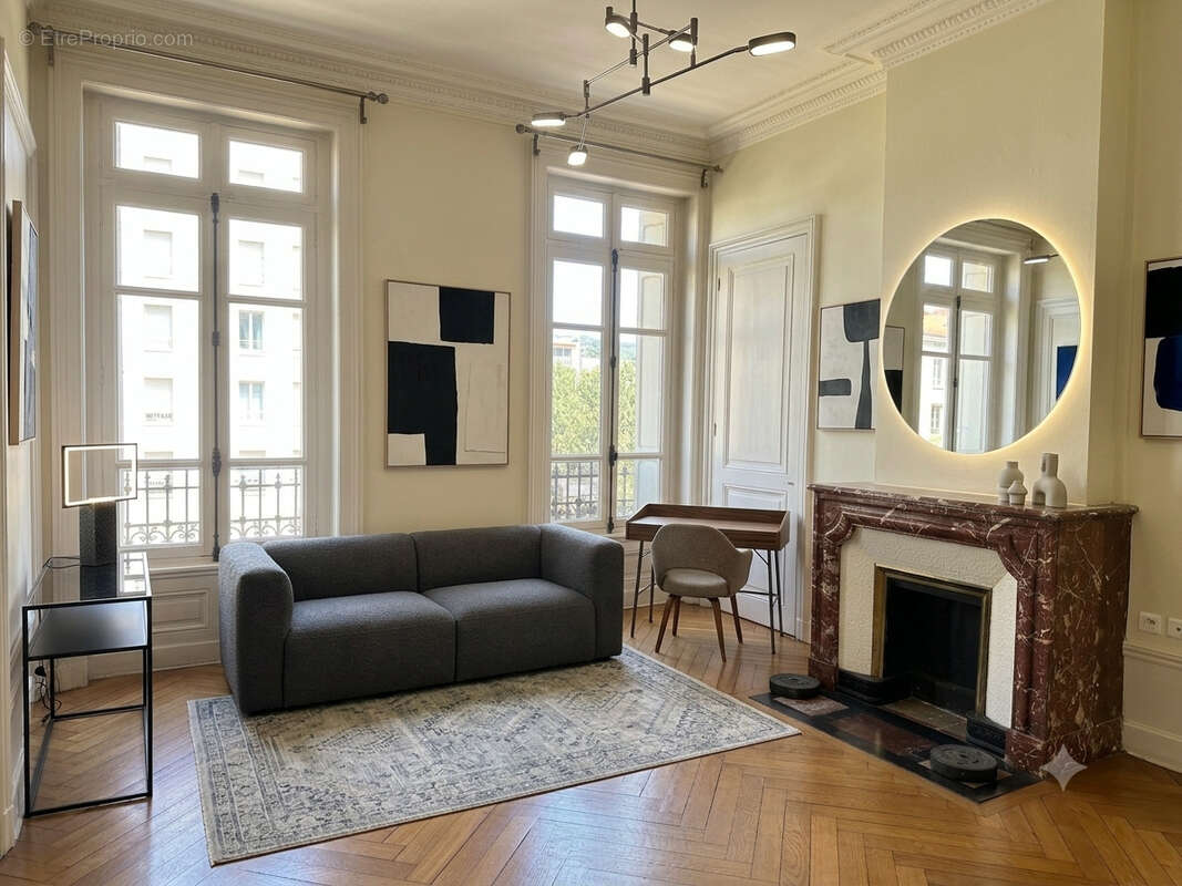 Appartement à SAINT-ETIENNE