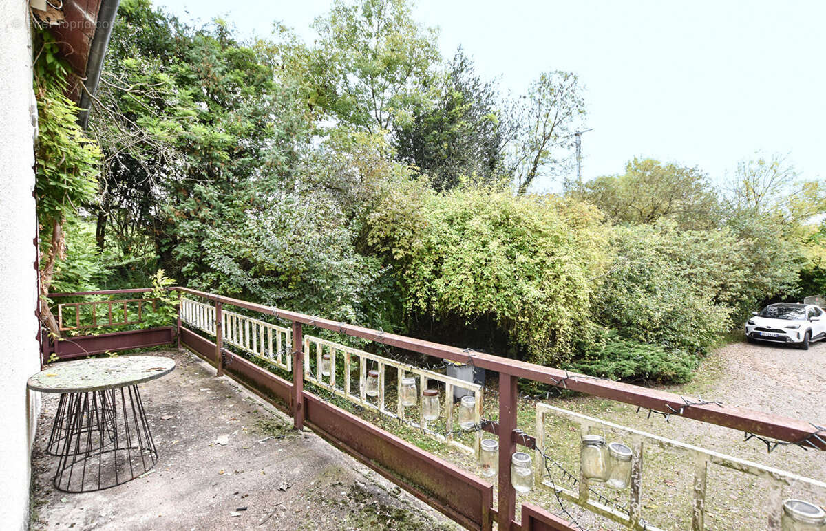 Maison à FONTENOIS-LES-MONTBOZON