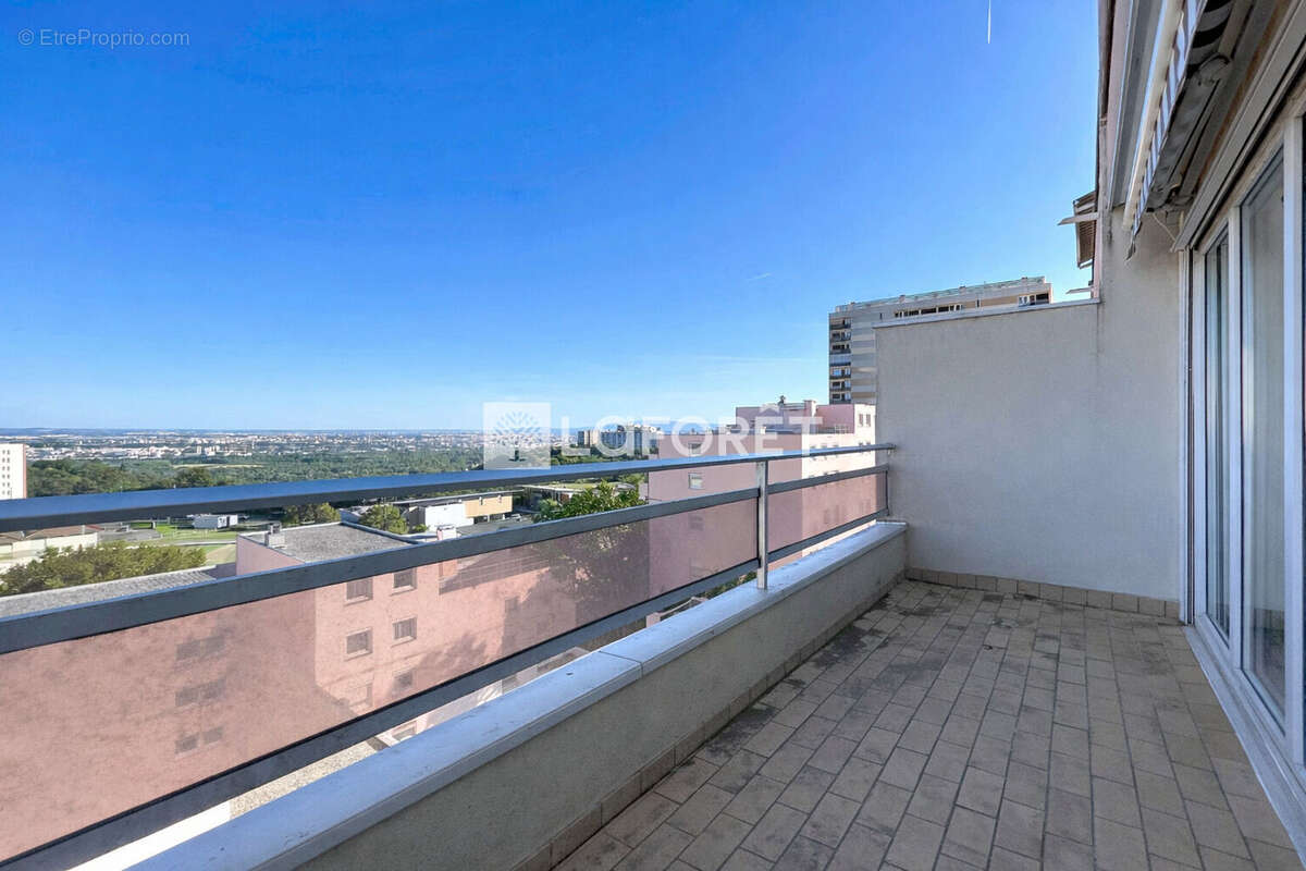 Appartement Rillieux La Pape 4 pièce(s) 81m2 - photo 3