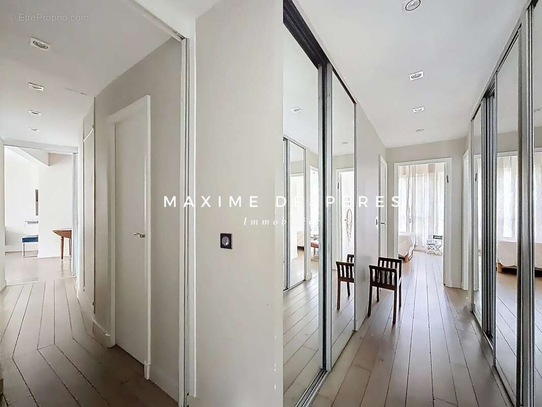 Appartement à NEUILLY-SUR-SEINE