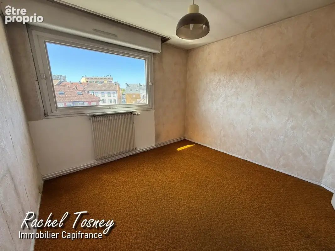 Appartement  belfort - beau potentiel pour ce t4 traversant de 94m² -  balcon et garage !! - photo 8