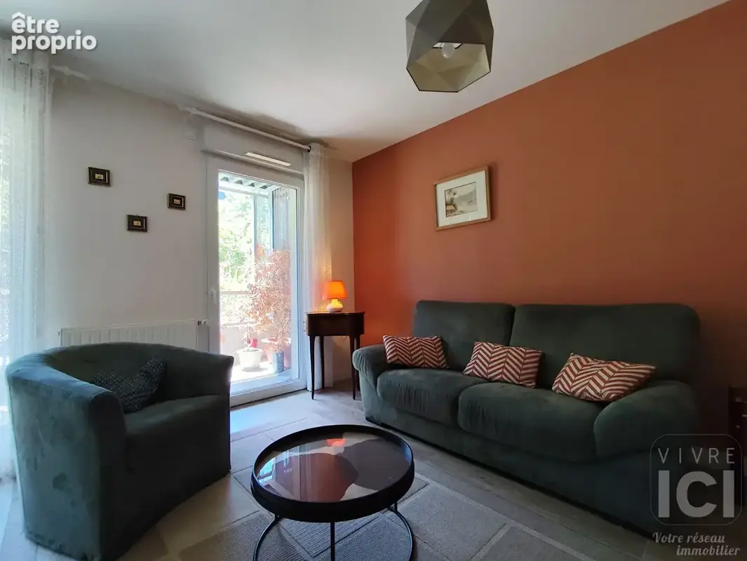 À vendre  orvault bourg t4 configuré en t3 avec superbe pièce de vie de 40 m² ! - photo 3
