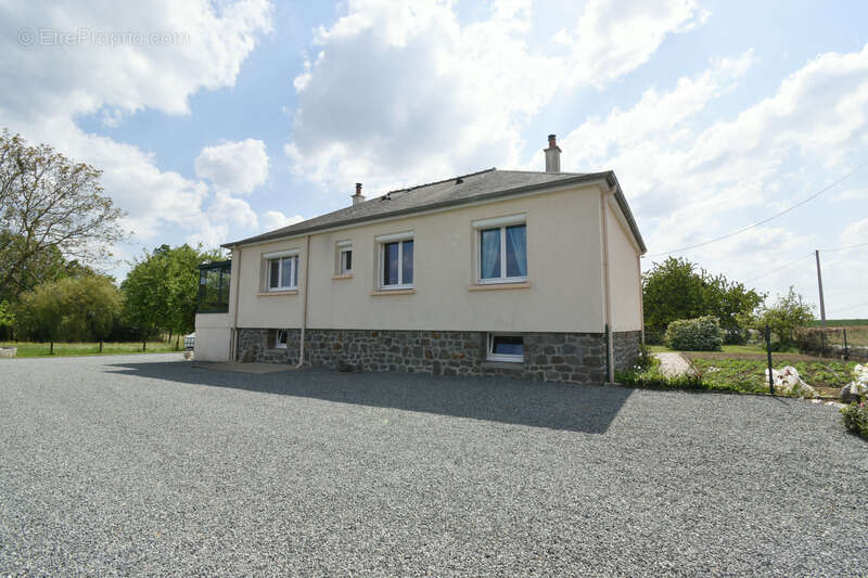 Maison à CEAUCE