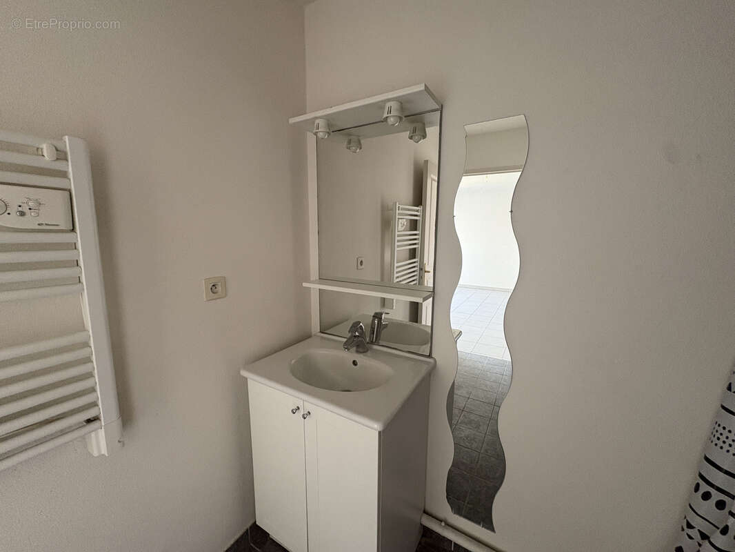 Studio 24 m2 avec place en centre ville - photo 5