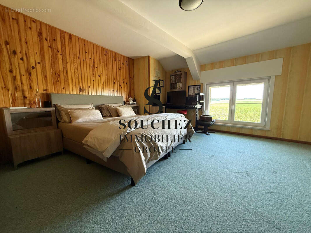 Maison 214 m² à Montenescourt  - photo 9
