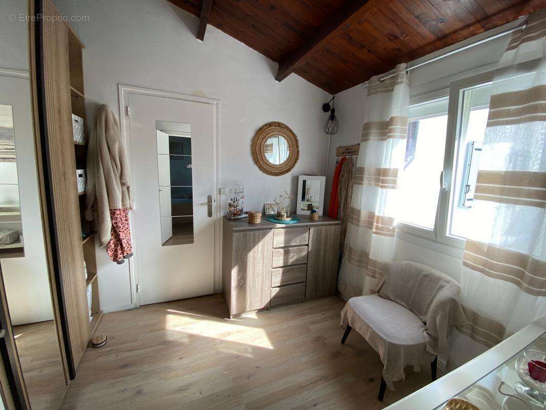 Maison à LES MATHES