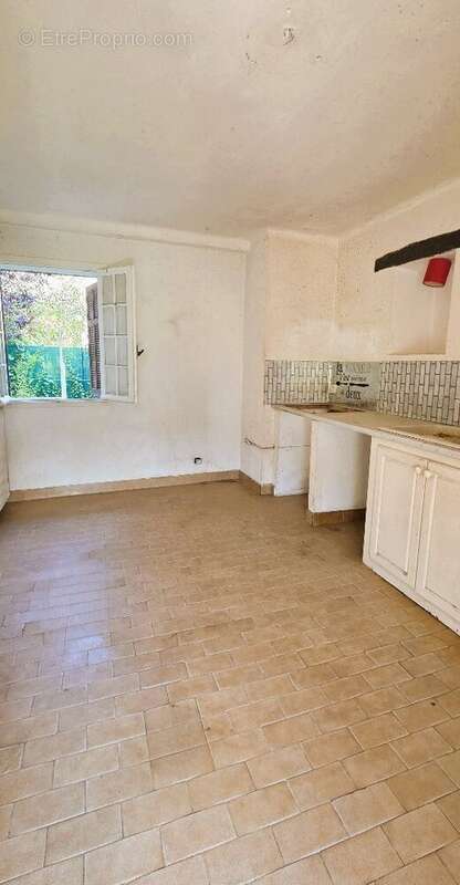 Maison à TOURRETTE-LEVENS