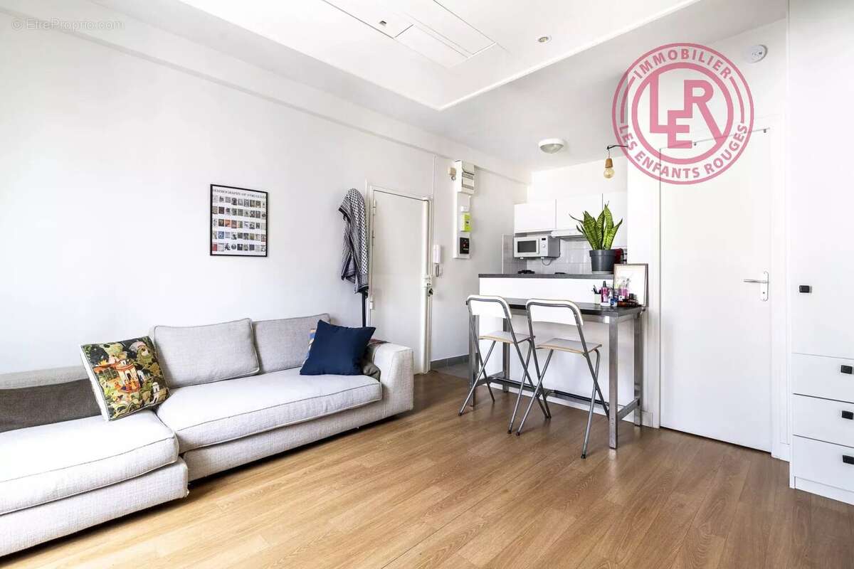 Appartement à PARIS-3E