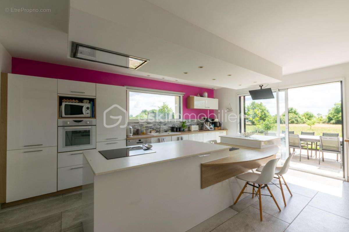 Maison à DAMPIERRE-EN-BURLY