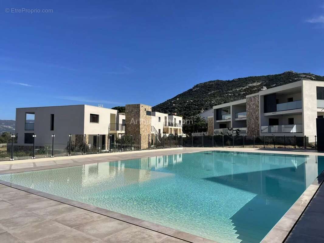 Appartement à CALVI