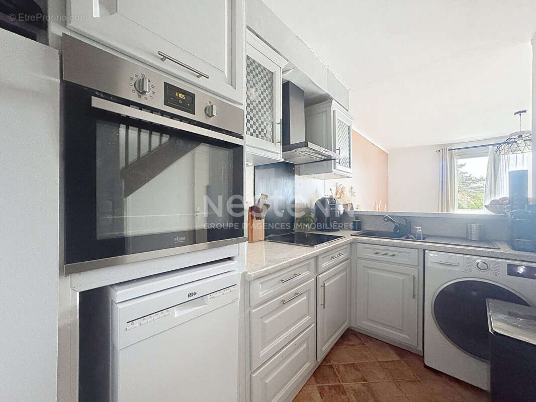 Appartement à LAMORLAYE