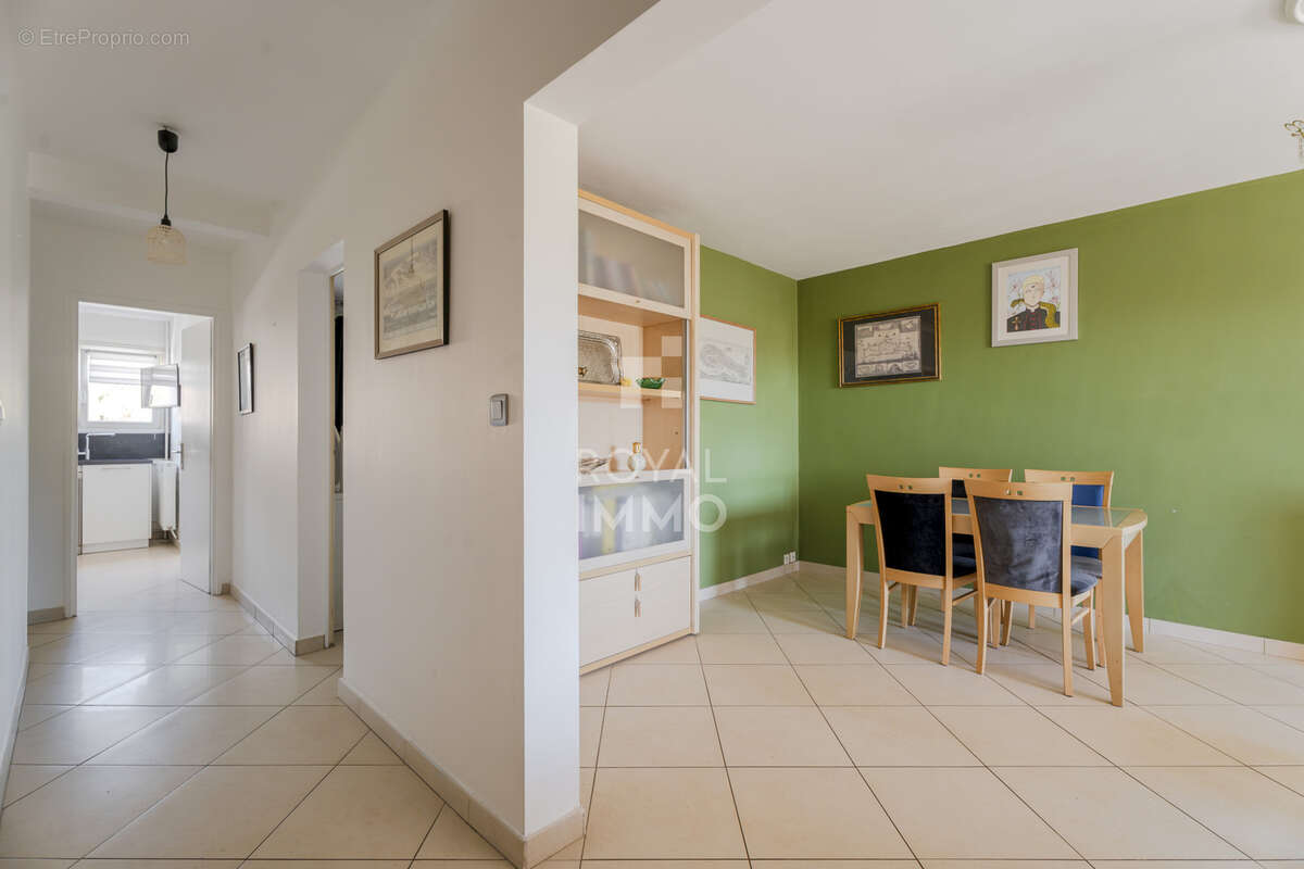 Appartement à LA VALETTE-DU-VAR