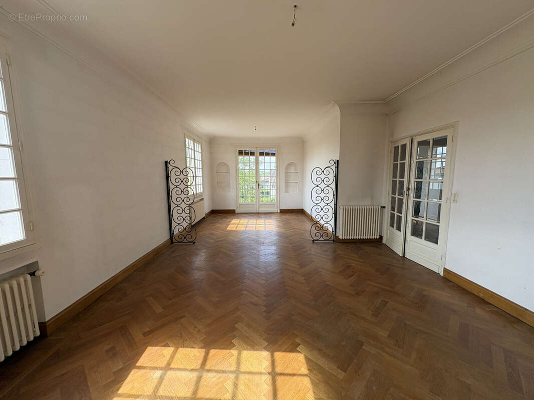 Maison à BAZAS