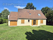 Maison à ELANCOURT