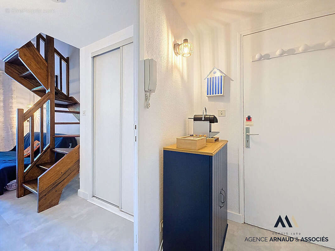 Appartement à SAINT-CYR-SUR-MER