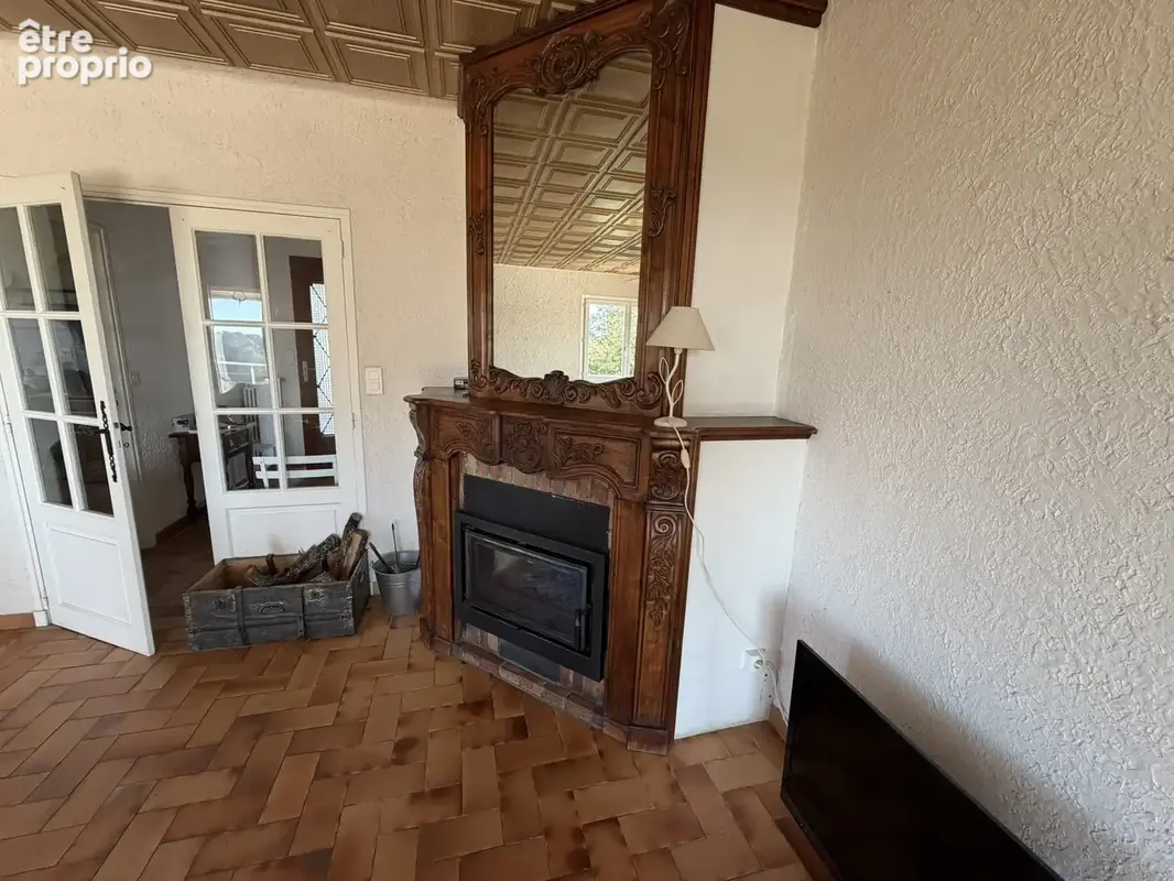 Maison avec vue dégagée et nombreuses dépendances - photo 19