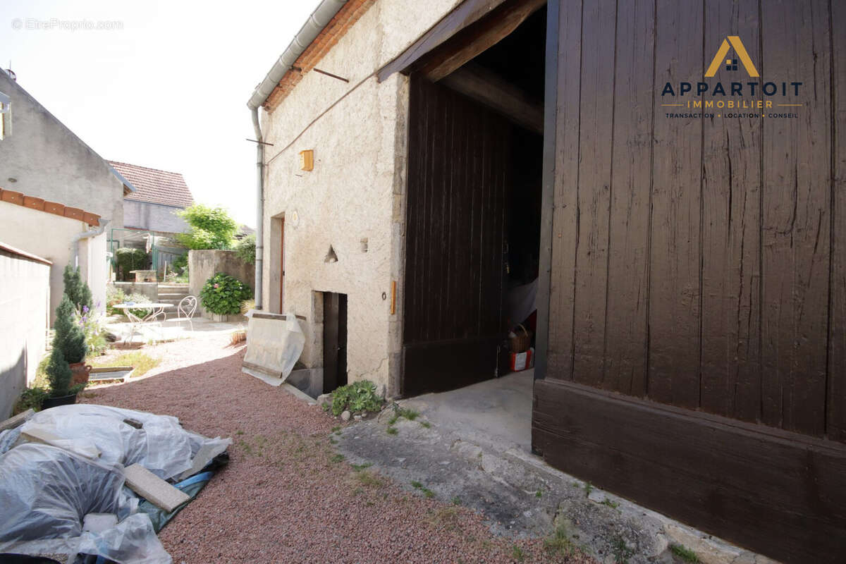 Maison à LE VERNET