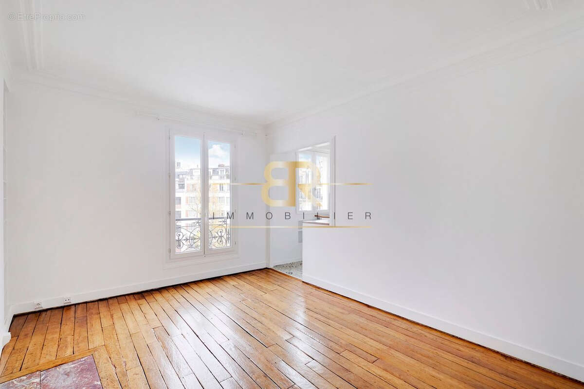 Appartement à PARIS-12E