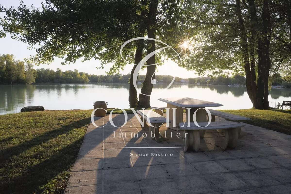 Maison d'exception avec accès direct à un lac privé de 13 ha – 30 min de Reims - photo 3