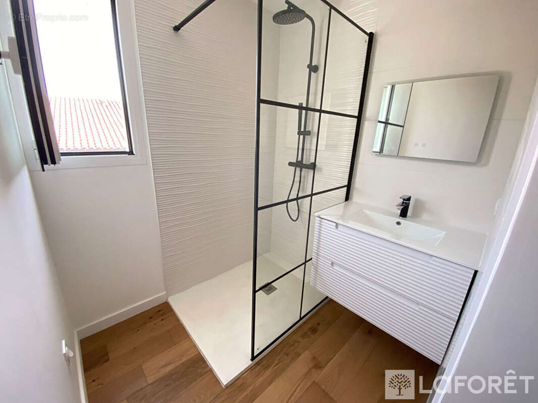 Appartement à MARTIGNAS-SUR-JALLE