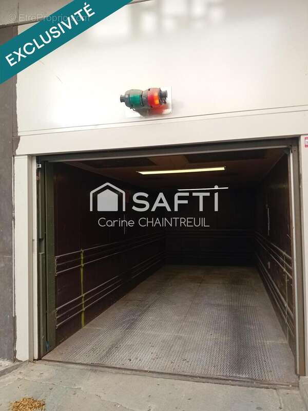 Photo 4 - Parking à LYON-8E