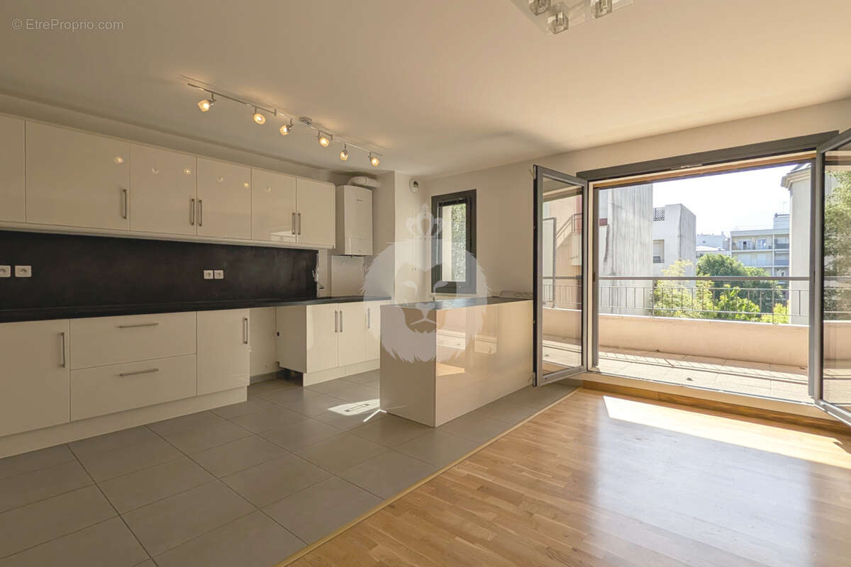 Appartement à NOGENT-SUR-MARNE