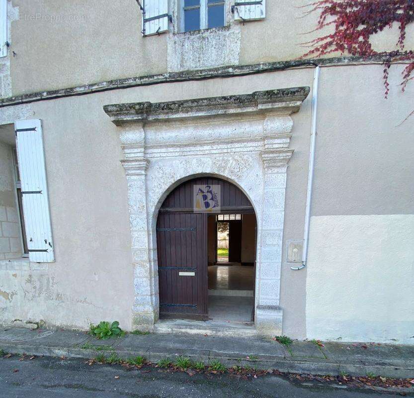 Maison à ANGOULEME