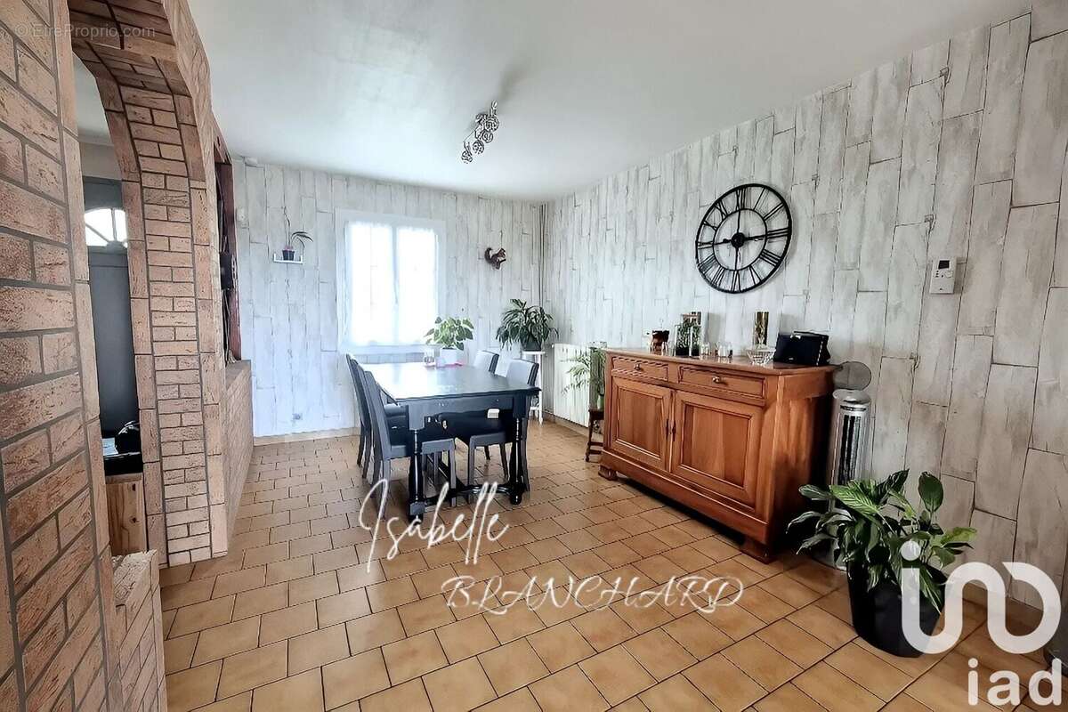 Photo 4 - Maison à OISSERY