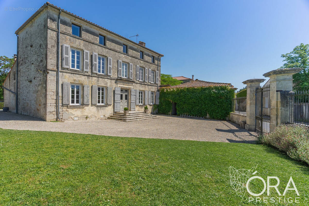 Maison à THORS