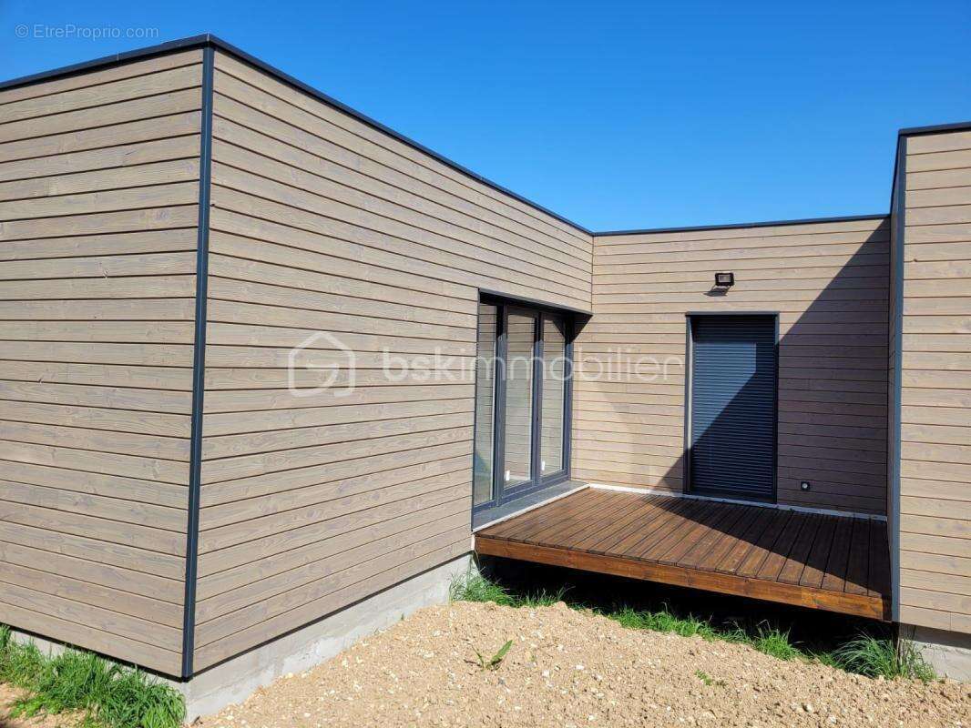 Maison à COURLON-SUR-YONNE