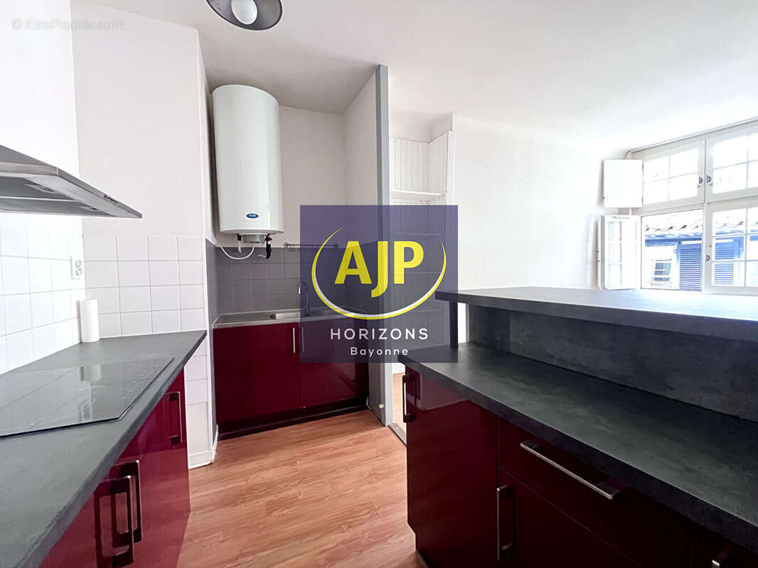 BAYONNE Centre - Appartement T2 - photo 3