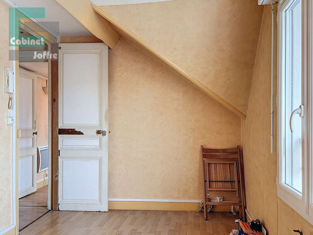 Fontainebleau, Duplex à rénover de 55,30 m2 habitables, entre centre-ville et gare - photo 5