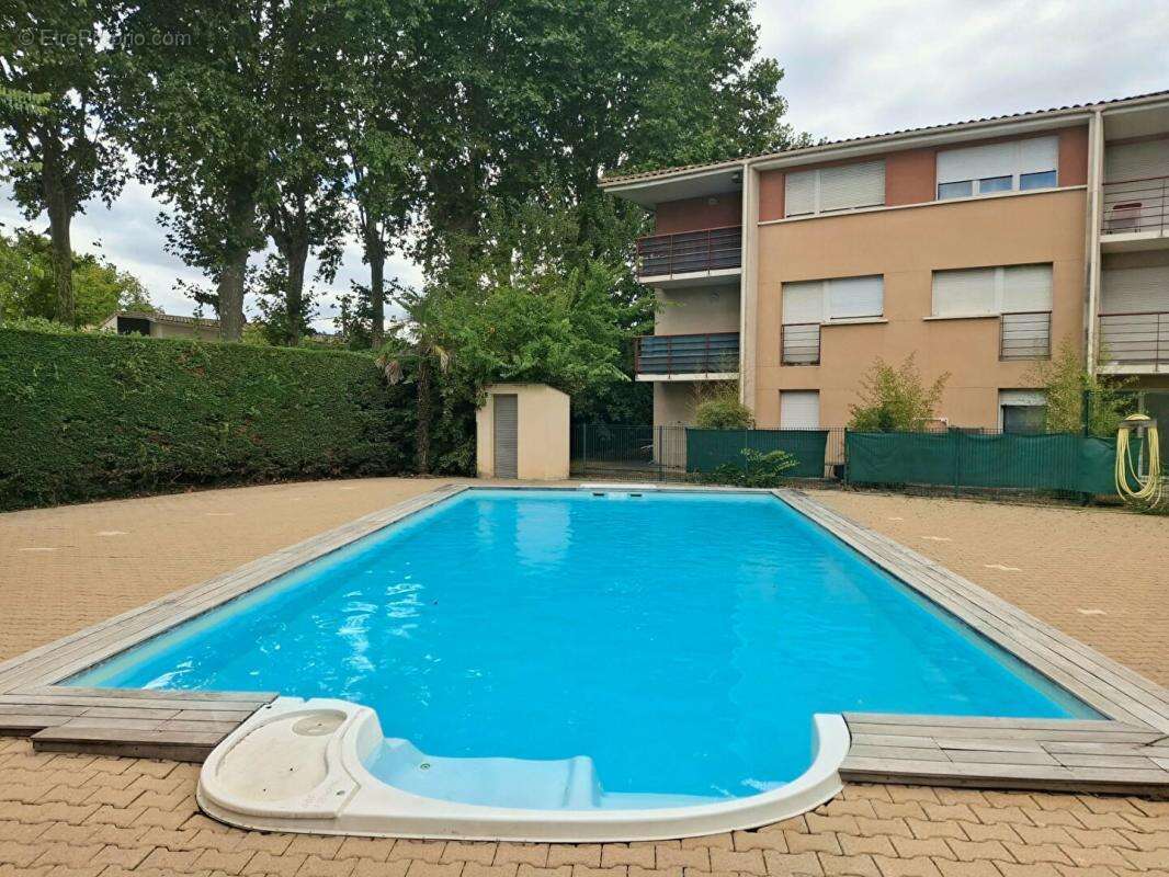 T2 avec balcon, parking privatif et piscine - À 5 mn du Campus - photo 11