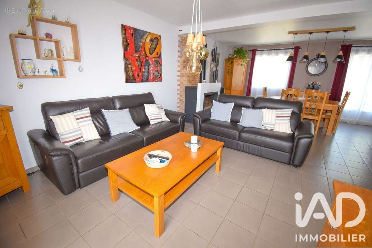 Maison 160 m² à Guignes  - photo 6