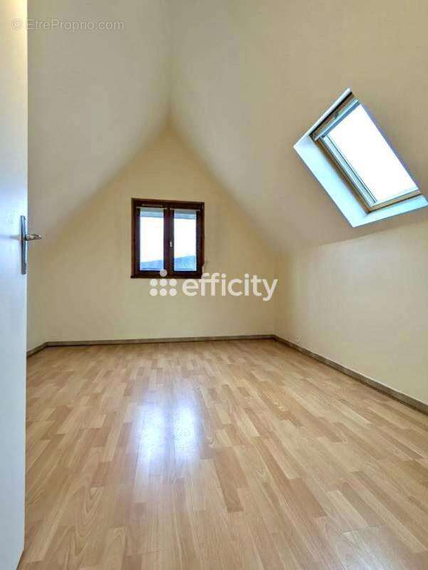 Maison 67 m² à Cessieres  - photo 9