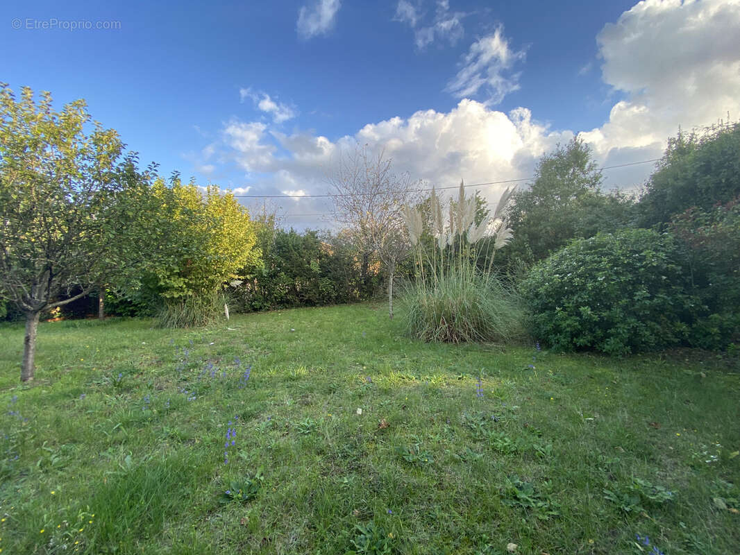 Maison à SAINT-YRIEIX-SUR-CHARENTE