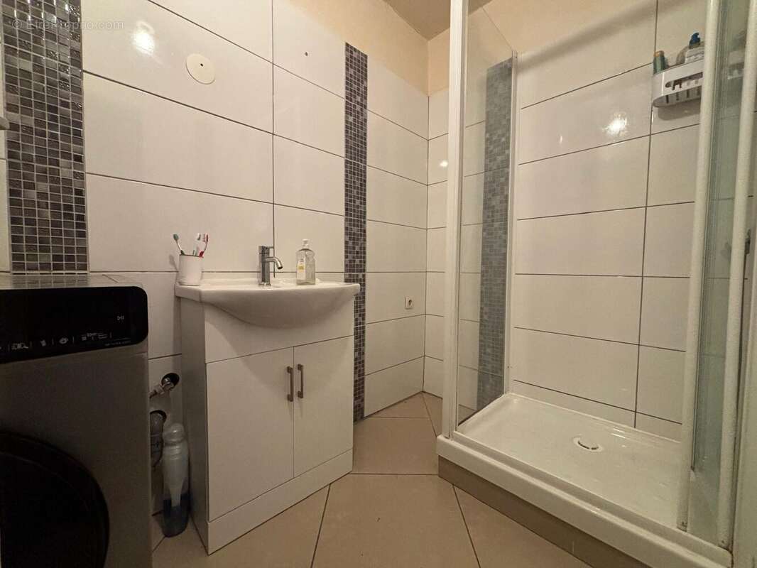 Appartement à SAINT-PIERRE-DU-PERRAY