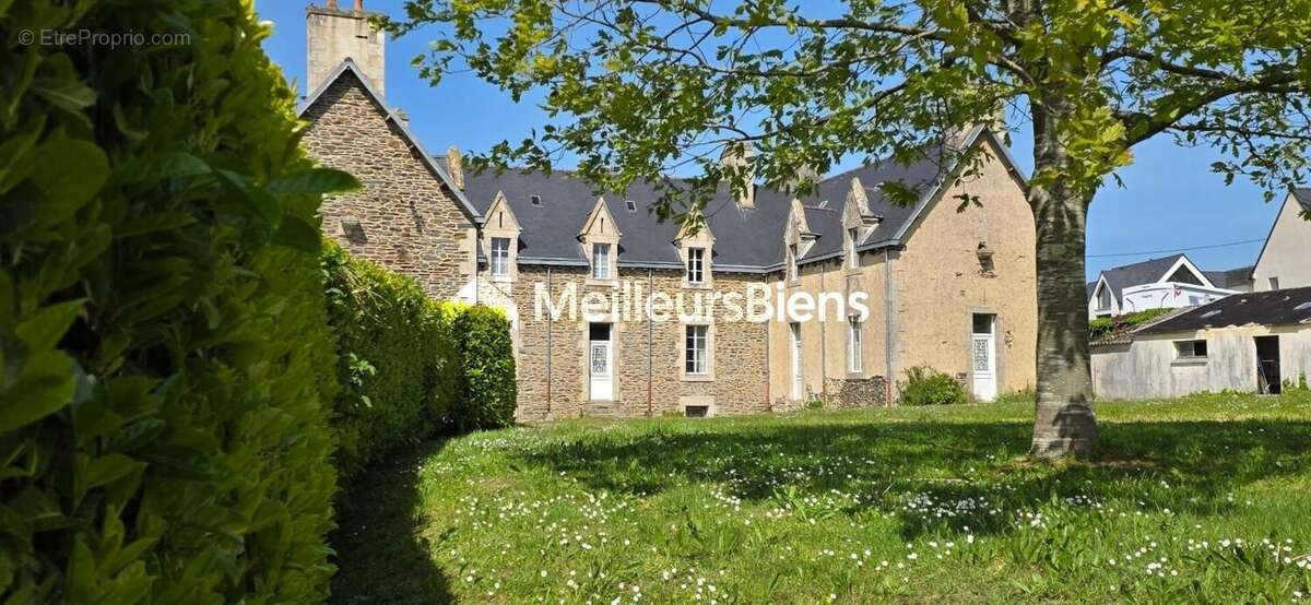 Maison à PLESTIN-LES-GREVES