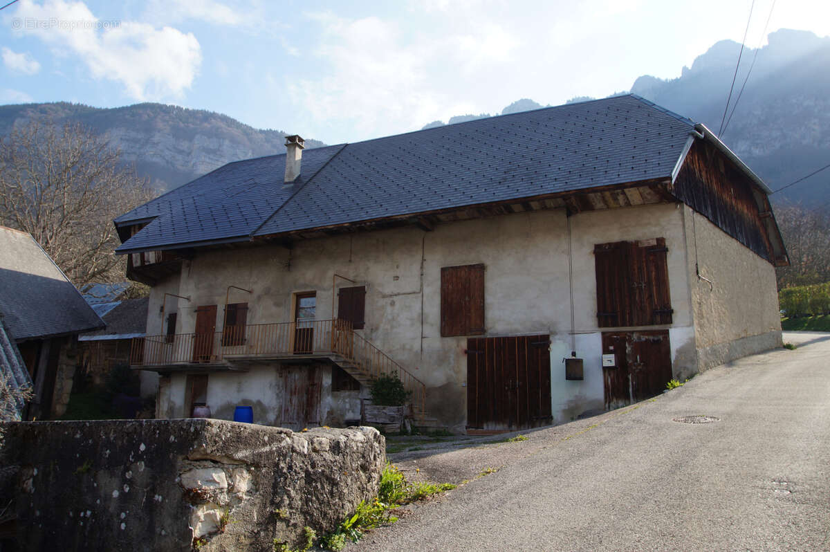 Maison à VEREL-PRAGONDRAN