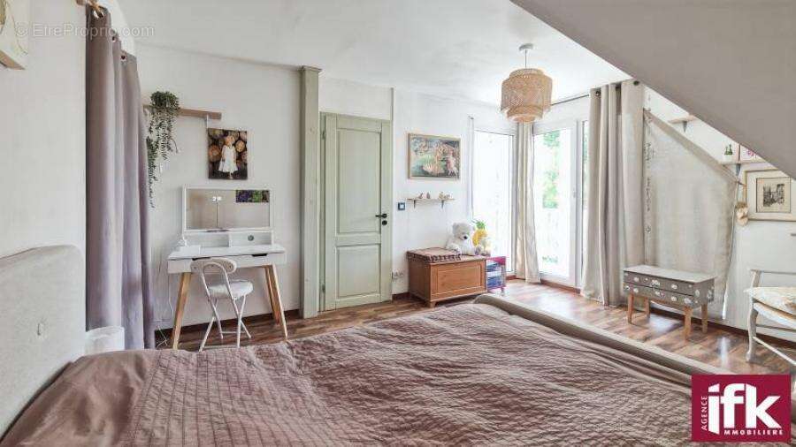 Sundhoffen : Maison de 150m² avec 4 chambres et piscine - photo 16