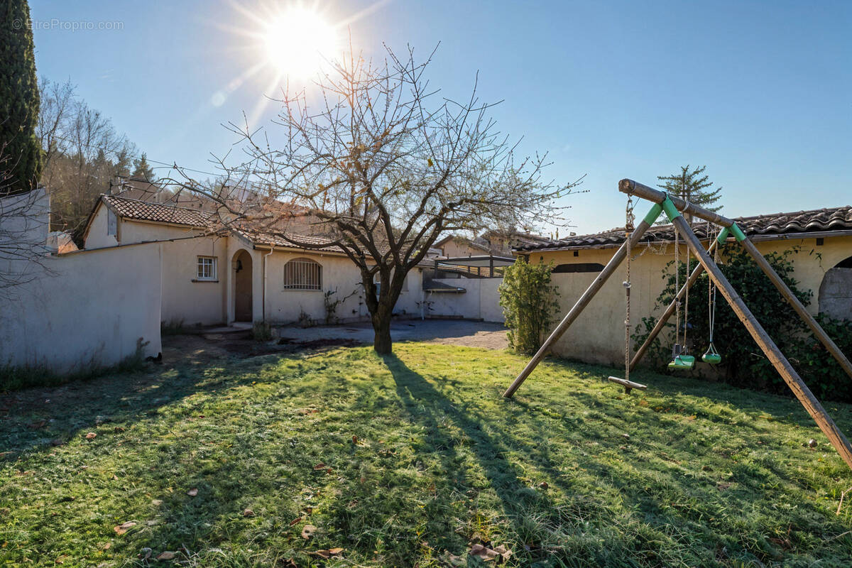 Maison à CHAMAGNIEU