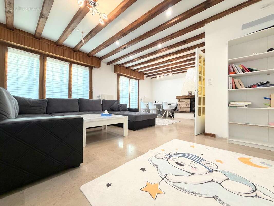 Maison à LES FORGES