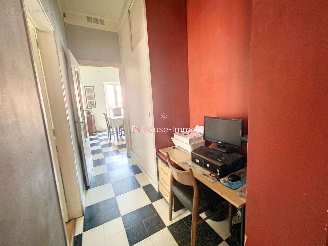 Appartement 85 m² à Beziers  - photo 25