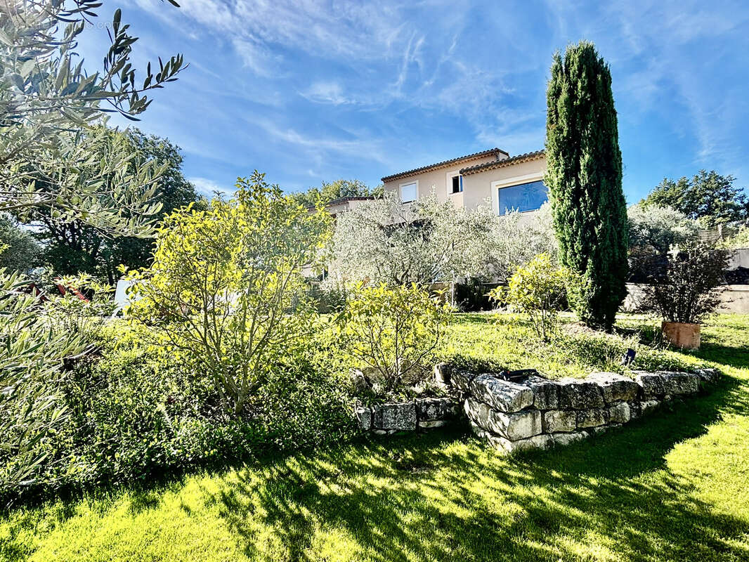Maison à MALAUCENE